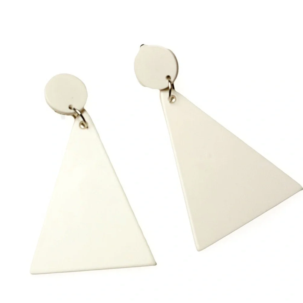 Retro‎ 1960’s Mod Inspired Clip On Triangle Earrings, Drop Style, White, XL